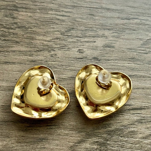 Gold Heart Earrings with Pearl Center-New! - Picture 5 of 5